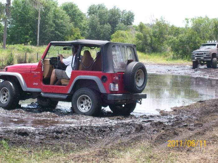 2011-Jun-11_HGR4X4_JessesBD_P1 002